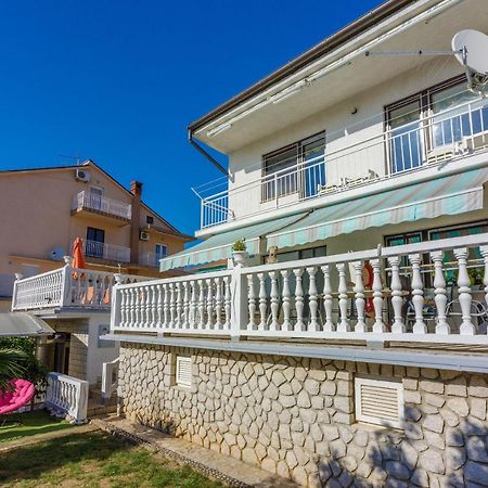 Apartments Budzyn نوفي فينودولسكي المظهر الخارجي الصورة