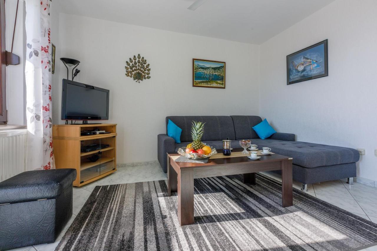 Apartments Budzyn نوفي فينودولسكي المظهر الخارجي الصورة