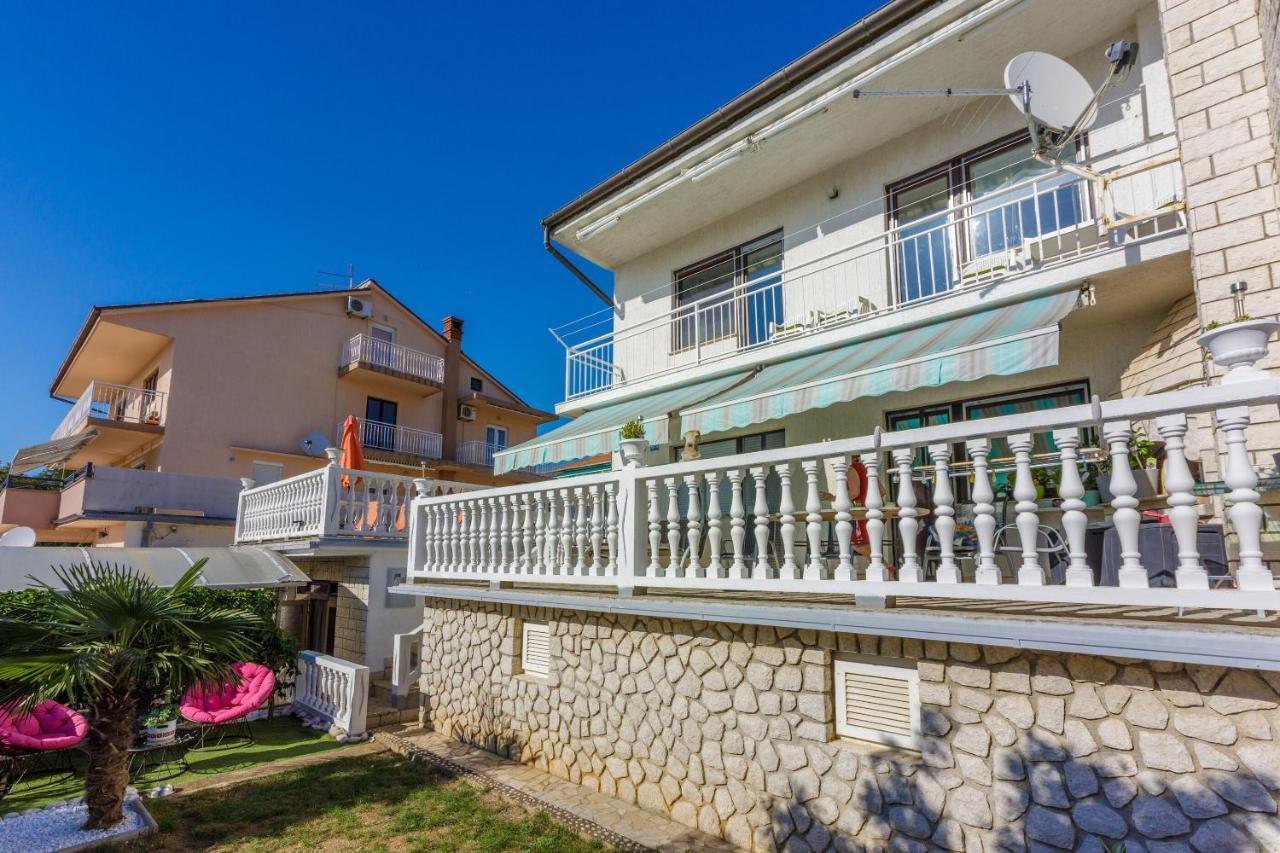 Apartments Budzyn نوفي فينودولسكي المظهر الخارجي الصورة